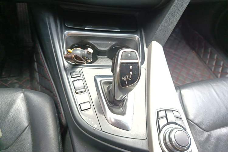 Used BMW 3 Series 2014 328Li Fashion Model Gear Lever