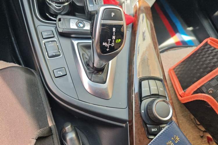 Used BMW 3 Series 2014 328Li Fashion Model Gear Lever
