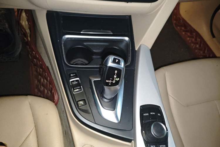 Used BMW 3 Series 2014 320Li Fashion Model Gear Lever