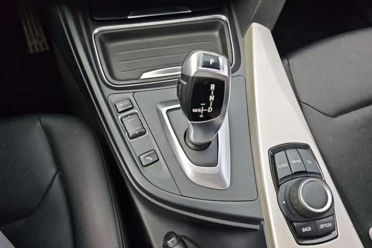 Used BMW 3 Series 2014 320Li Fashion Model Gear Lever