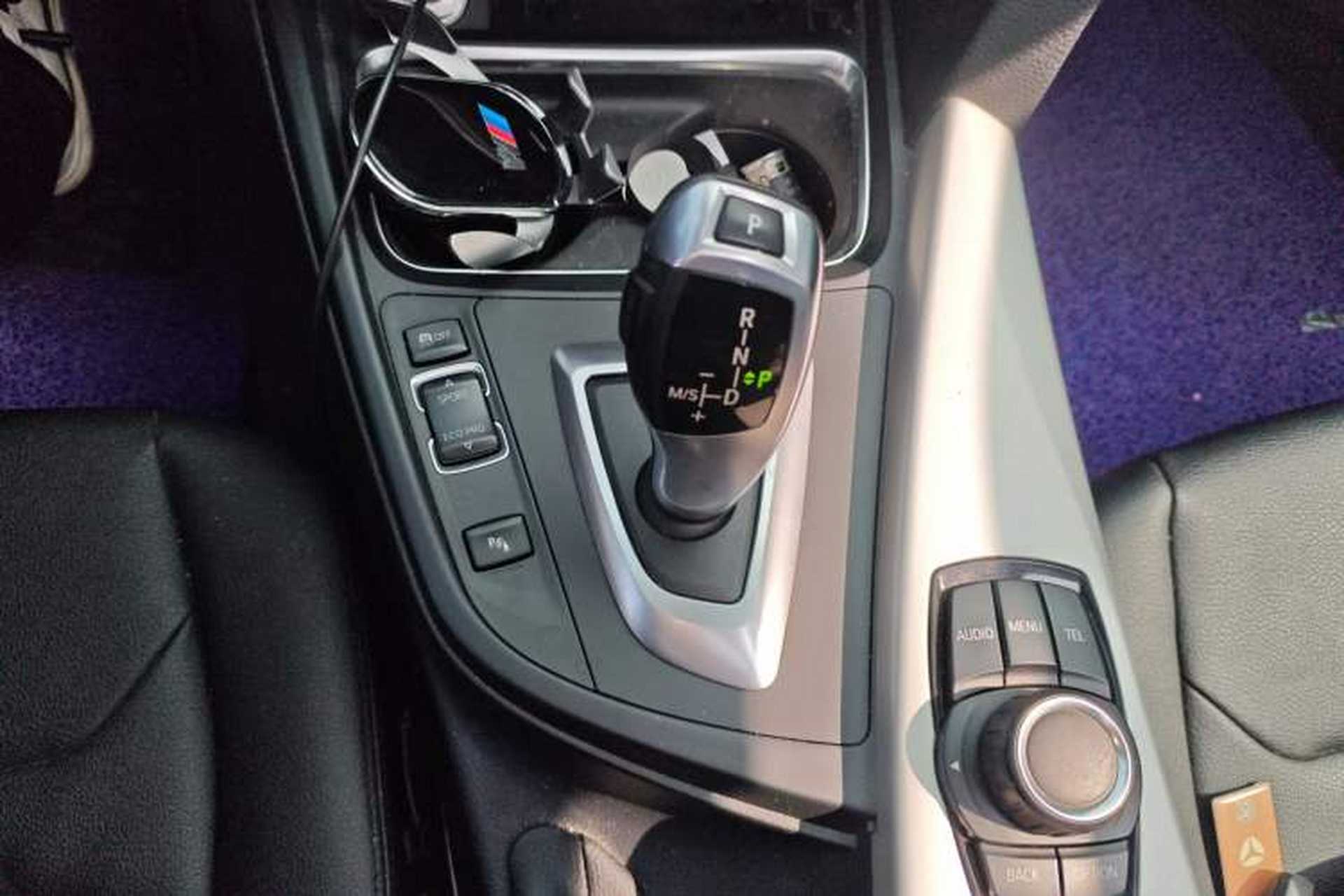 Used BMW 3 Series 2014 320Li Fashion Model Gear Lever