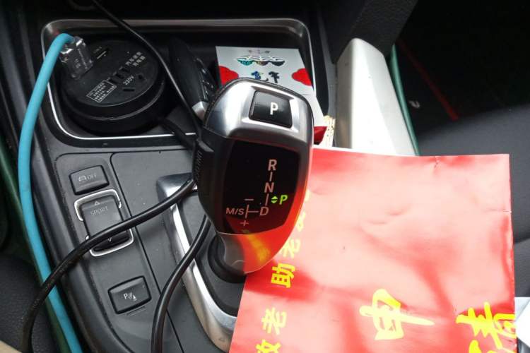 Used BMW 3 Series 2014 320Li Fashion Model Gear Lever