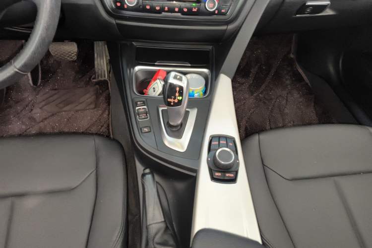 Used BMW 3 Series 2014 320Li Fashion Model Gear Lever