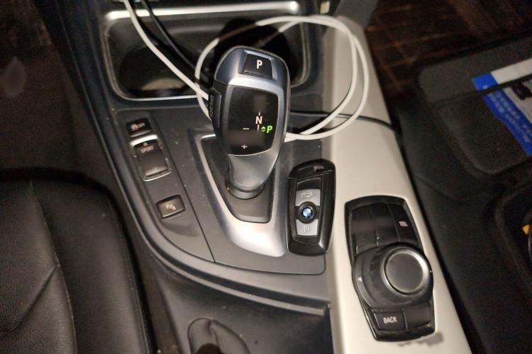 Used BMW 3 Series 2014 320Li Fashion Model Gear Lever
