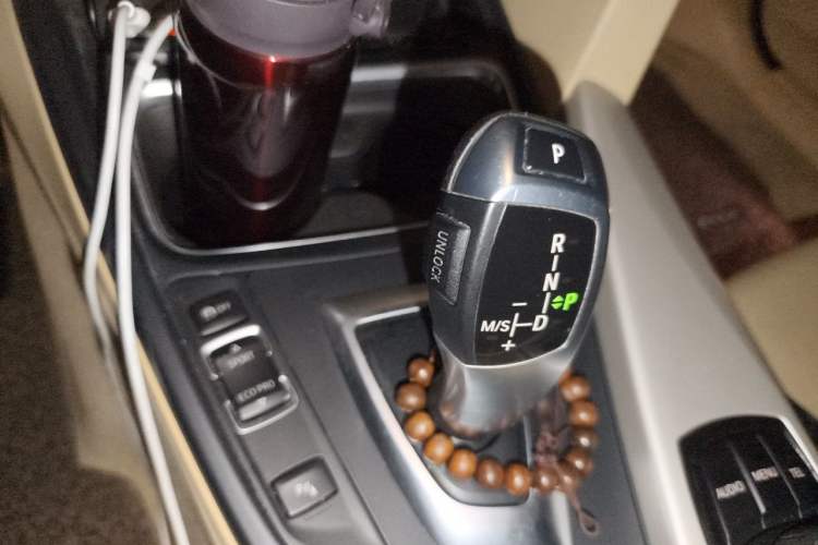 Used BMW 3 Series 2014 320Li Fashion Model Gear Lever