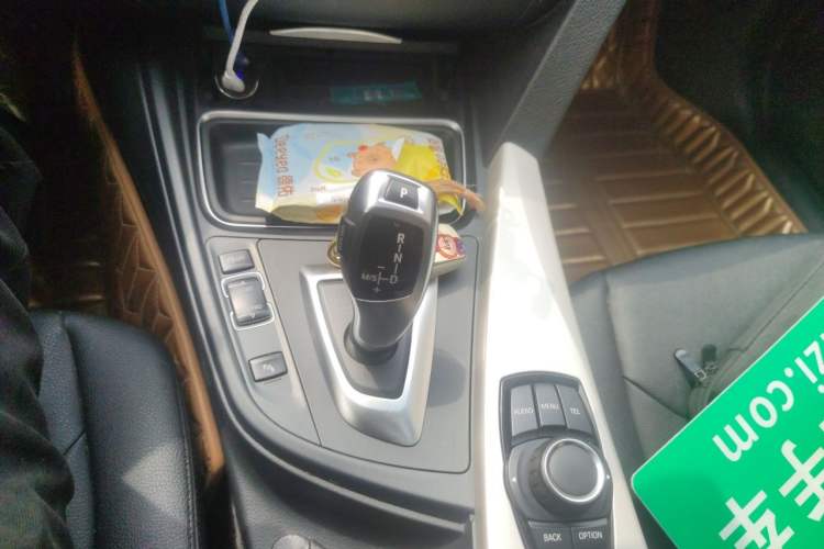 Used BMW 3 Series 2014 320Li Fashion Model Gear Lever