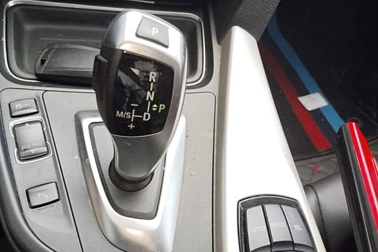 Used BMW 3 Series 2014 320Li Fashion Model Gear Lever
