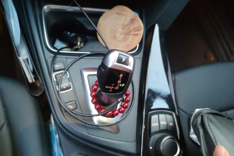 Used BMW 3 Series 2014 320Li Fashion Model Gear Lever