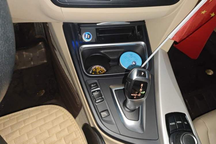 Used BMW 3 Series 2014 320Li Fashion Model Gear Lever