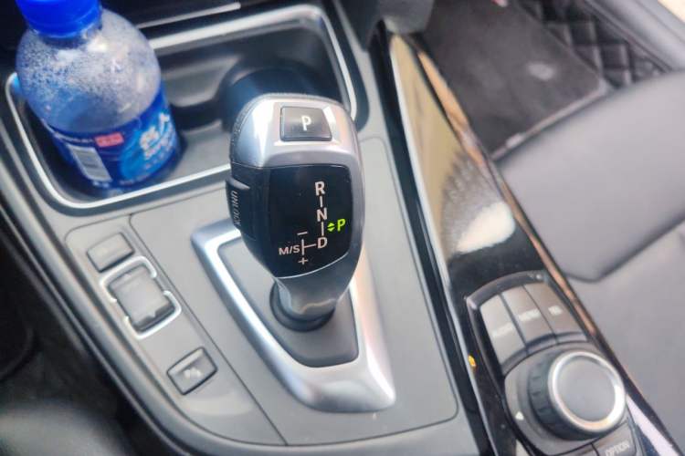 Used BMW 3 Series 2014 320Li Fashion Model Gear Lever