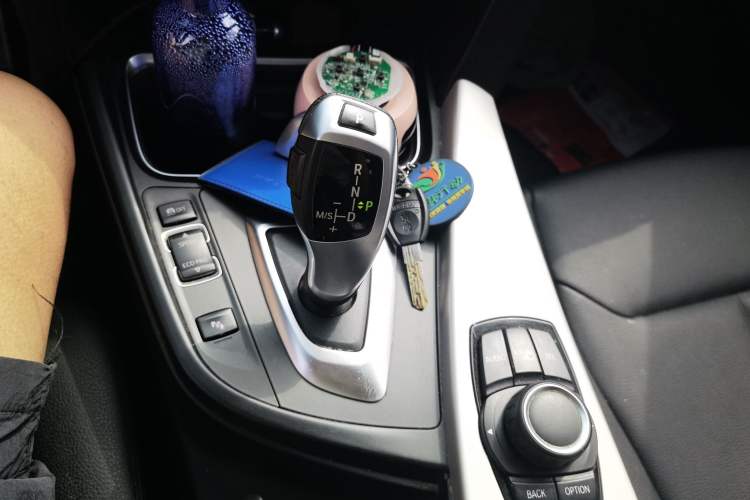 Used BMW 3 Series 2014 320Li Fashion Model Gear Lever