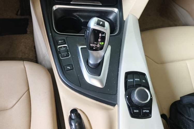 Used BMW 3 Series 2014 320Li Fashion Model Gear Lever
