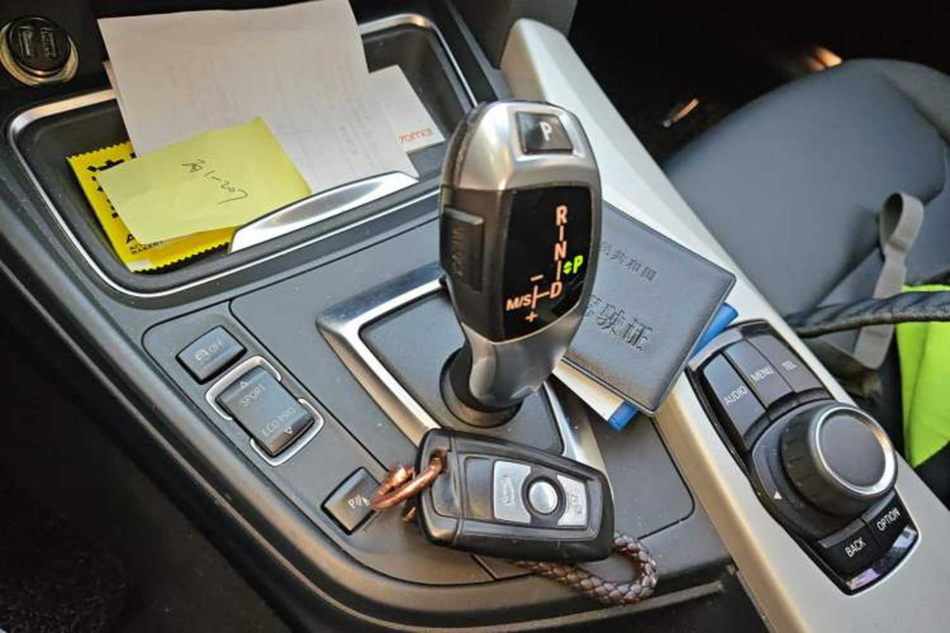 Used BMW 3 Series 2014 320Li Fashion Model Gear Lever