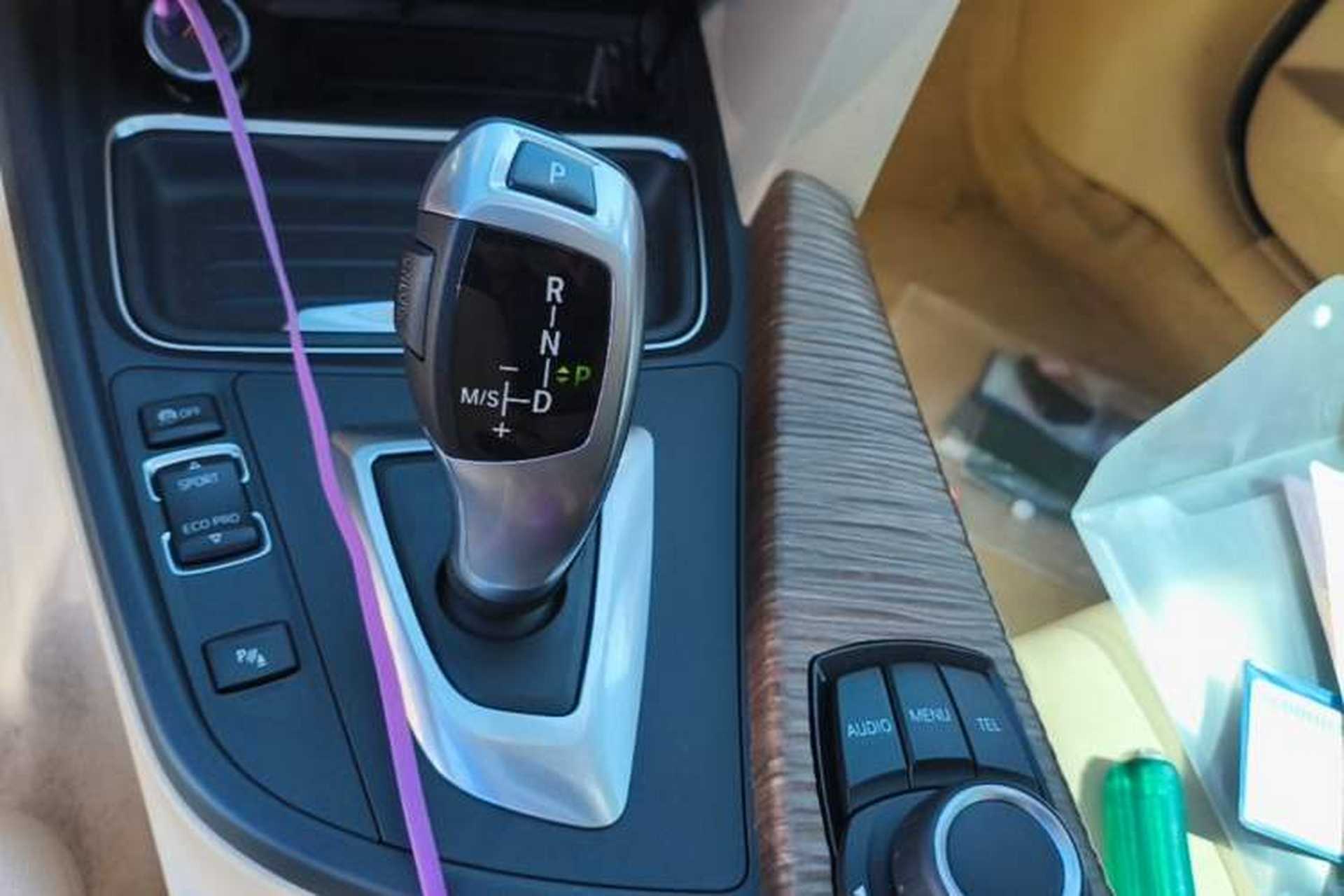 Used BMW 3 Series 2014 320Li Fashion Model Gear Lever