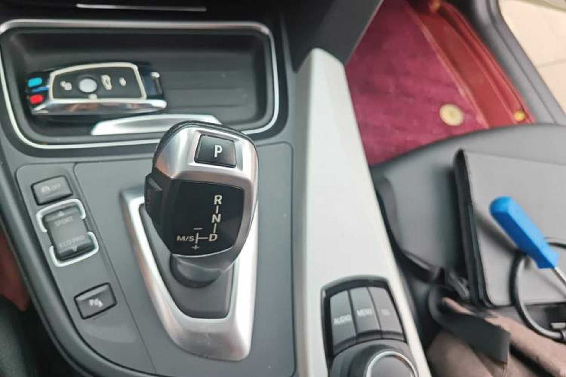 Used BMW 3 Series 2014 320Li Fashion Model Gear Lever