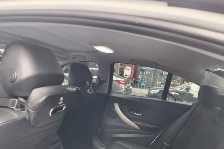 Used BMW 3 Series 2014 320i Sport Edition Headliner