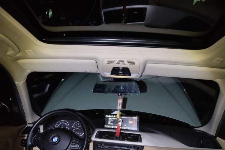 Used BMW 3 Series 2014 320Li Fashion Model Headliner