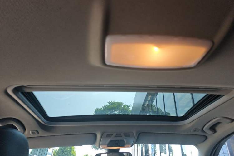 Used BMW 3 Series 2014 320i Active Edition Headliner