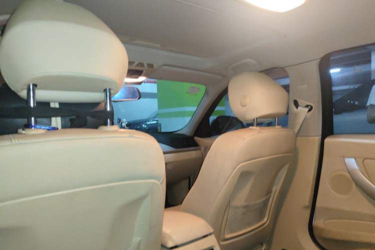 Used BMW 3 Series 2014 320i Sport Edition Headliner