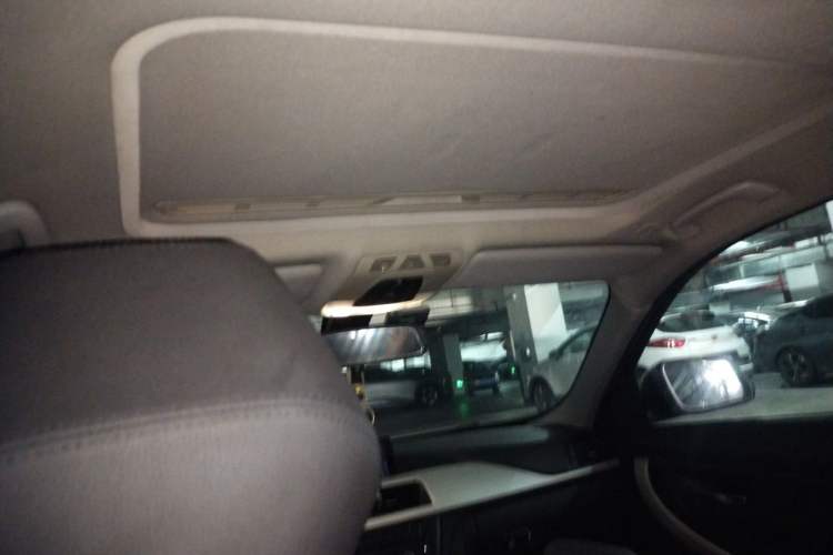 Used BMW 3 Series 2014 320Li Fashion Model Headliner