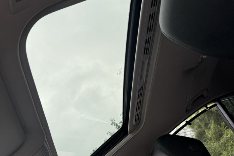 Used BMW 3 Series 2014 320Li Fashion Model Headliner