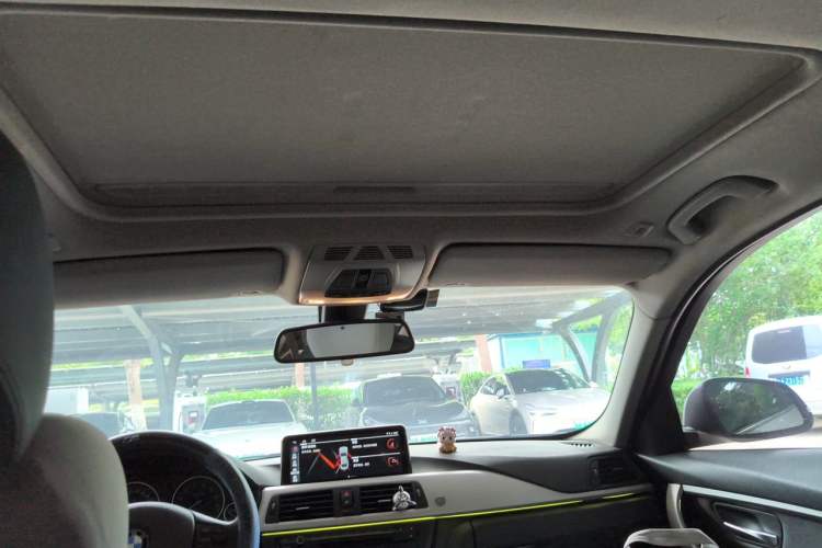 Used BMW 3 Series 2014 320Li Fashion Model Headliner