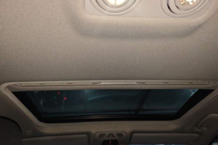 Used BMW 3 Series 2014 320Li Fashion Model Headliner