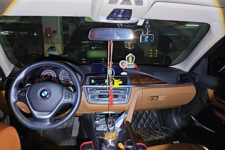 Used BMW 3 Series 2014 320Li Luxury Design Package Headliner