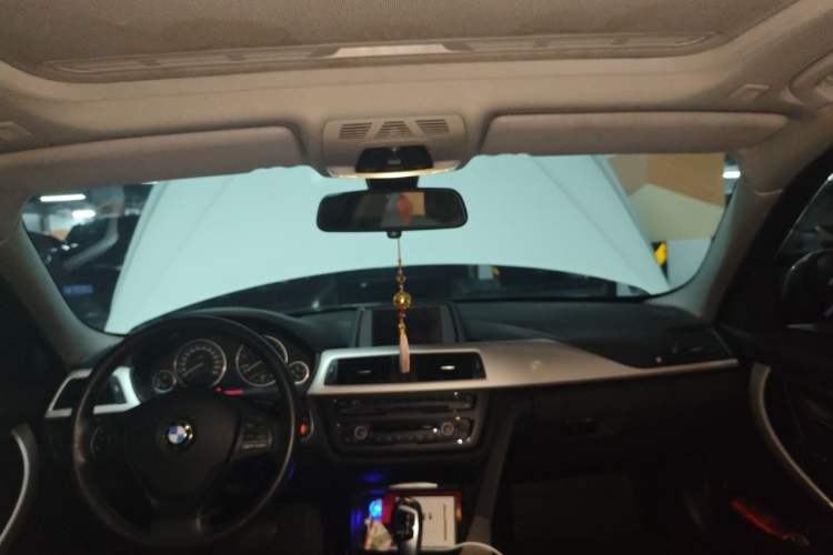 Used BMW 3 Series 2014 320Li Fashion Model Headliner