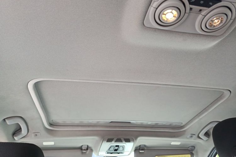 Used BMW 3 Series 2014 328Li Fashion Model Headliner