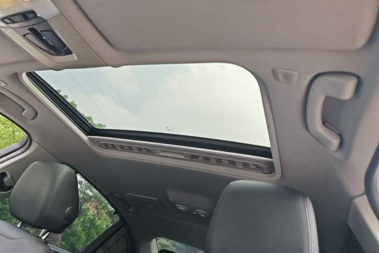 Used BMW 3 Series 2014 320Li Fashion Model Headliner