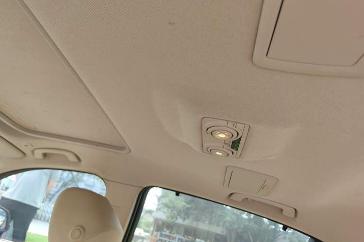 Used BMW 3 Series 2014 320Li Fashion Model Headliner