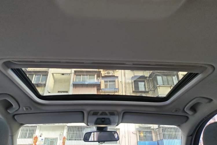 Used BMW 3 Series 2014 320Li Fashion Model Headliner