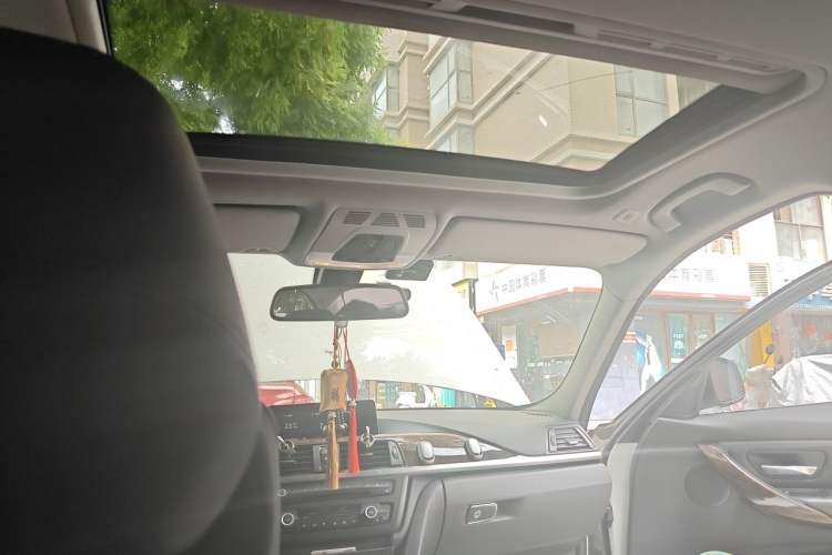 Used BMW 3 Series 2014 328Li Fashion Model Headliner