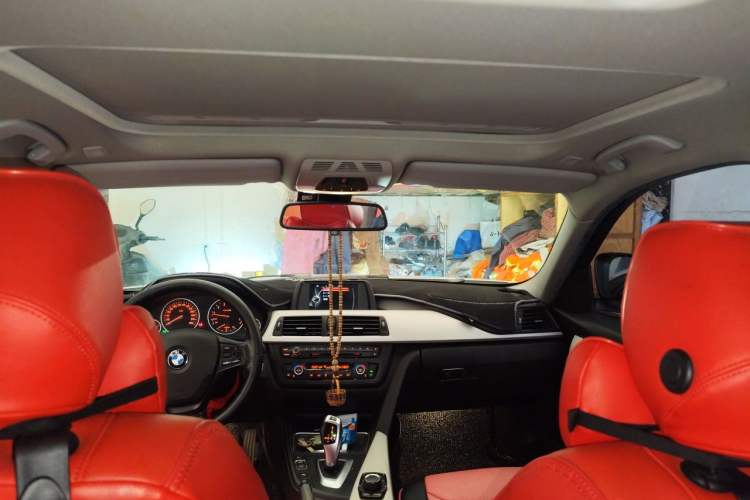 Used BMW 3 Series 2014 320Li Fashion Model Headliner