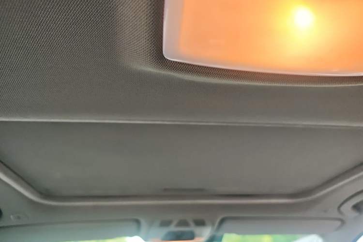Used BMW 3 Series 2014 320i Sport Edition Headliner