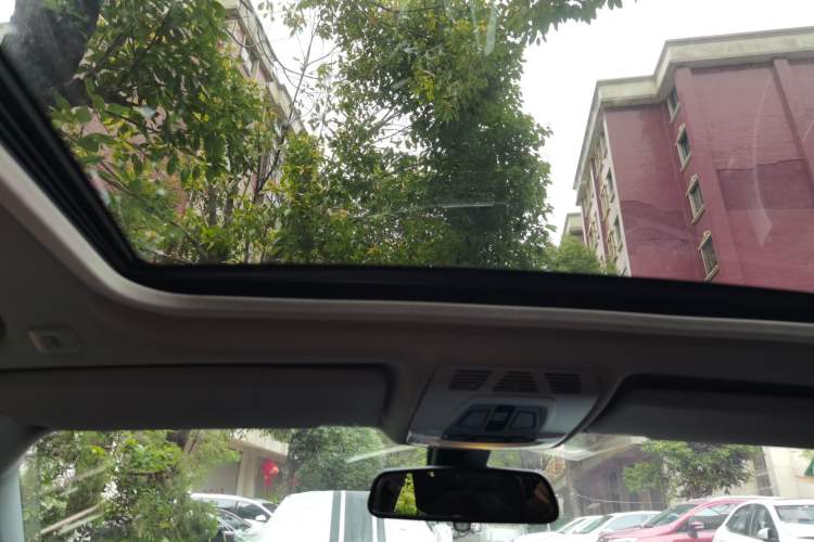 Used BMW 3 Series 2014 320Li Fashion Model Headliner