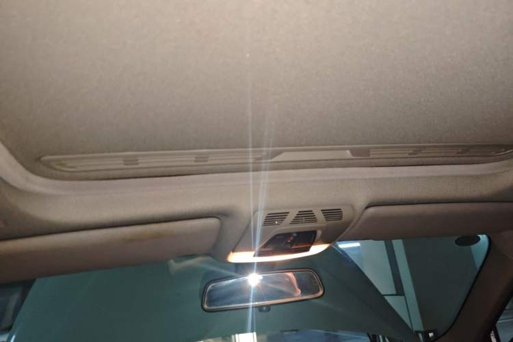 Used BMW 3 Series 2014 320i Sport Edition Headliner