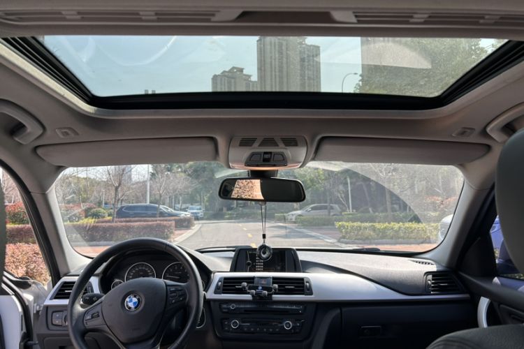 Used BMW 3 Series 2014 320i Sport Edition Headliner