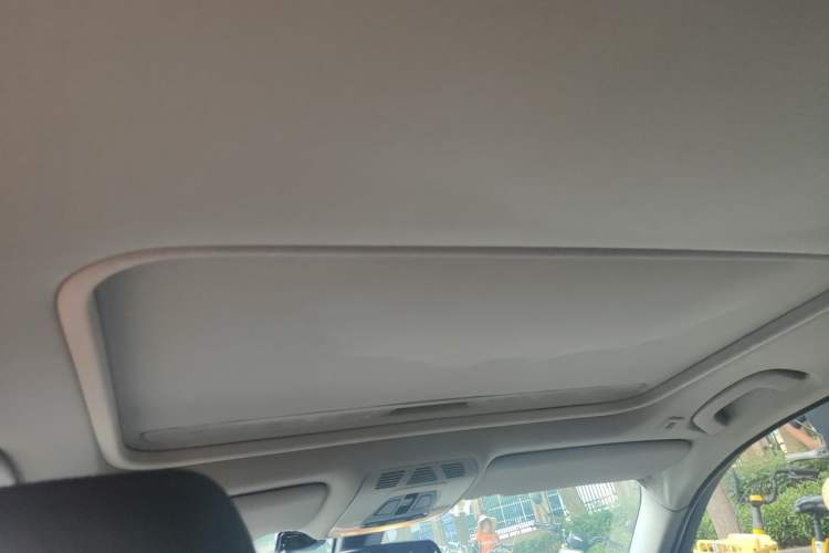 Used BMW 3 Series 2014 320Li Fashion Model Headliner