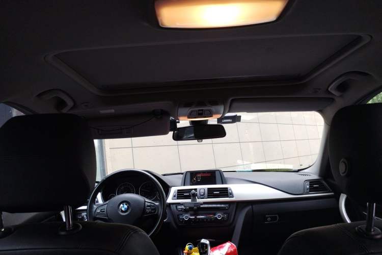 Used BMW 3 Series 2014 320i Sport Edition Headliner