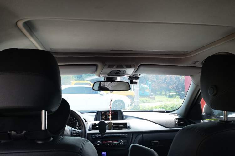 Used BMW 3 Series 2014 320Li Fashion Model Headliner