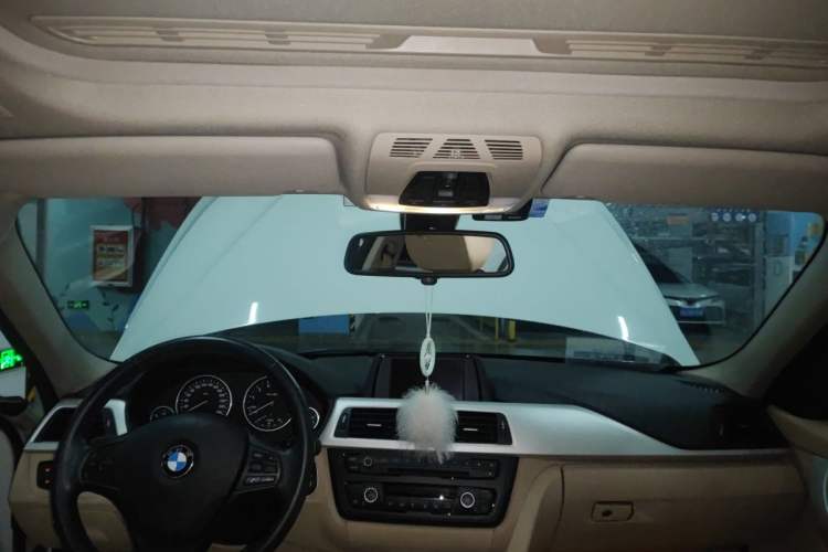 Used BMW 3 Series 2014 320Li Fashion Model Headliner