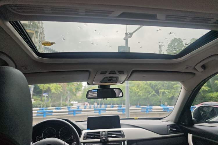 Used BMW 3 Series 2014 320Li Fashion Model Headliner