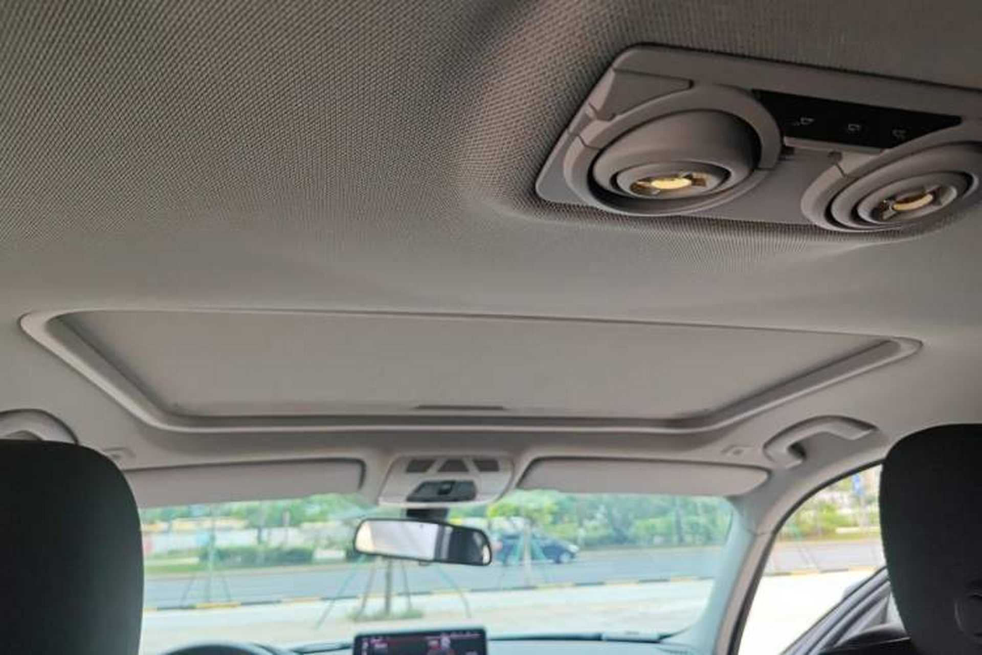 Used BMW 3 Series 2014 320Li Fashion Model Headliner