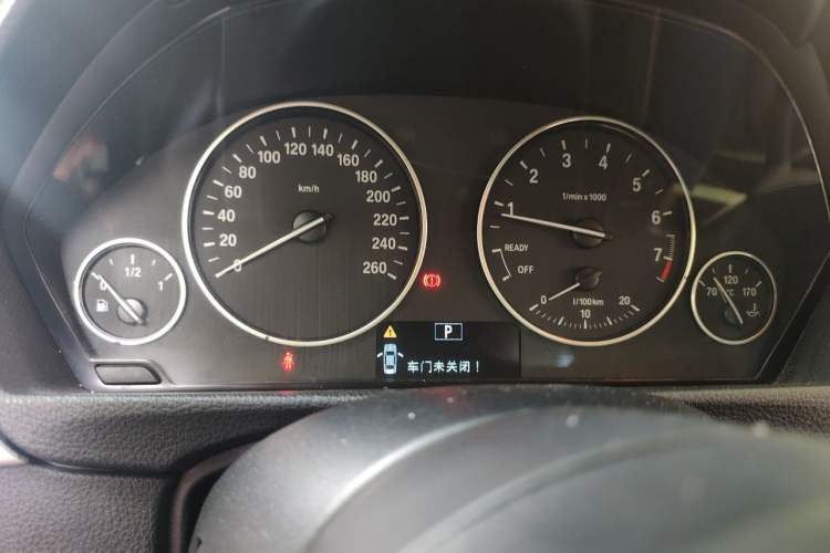 Used BMW 3 Series 2014 320i Sport Edition Instrument Cluster