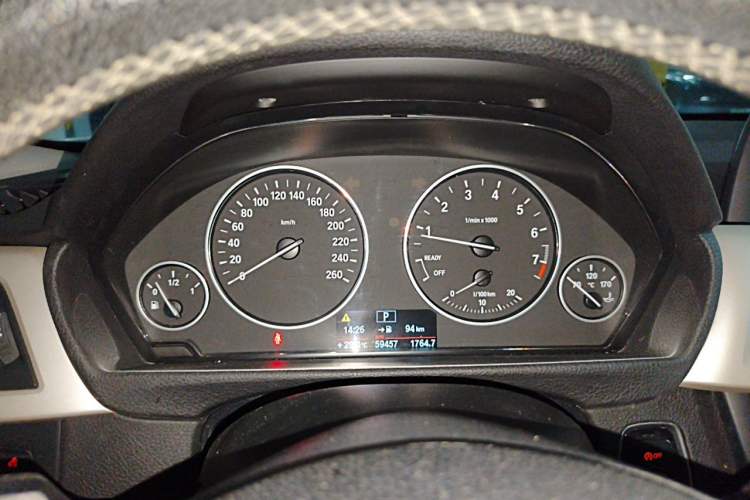 Used BMW 3 Series 2014 320Li Fashion Model Instrument Cluster