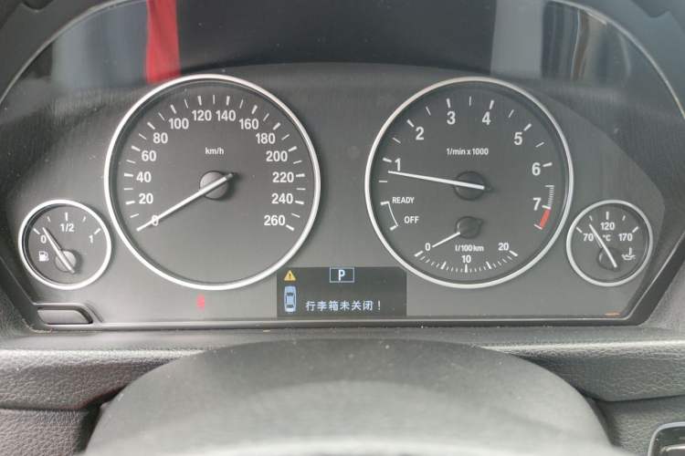 Used BMW 3 Series 2014 320i Sport Edition Instrument Cluster