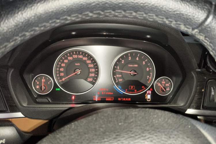 Used BMW 3 Series 2014 320i Sport Edition Instrument Cluster