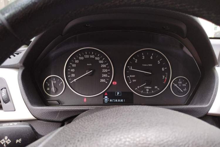 Used BMW 3 Series 2014 320i Sport Edition Instrument Cluster